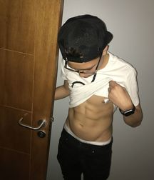 Boys For US 2 5ad50fe3169cc.jpg