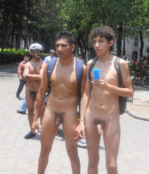 Boys are Here 5adb83da882ca.jpg