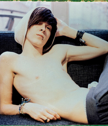 Boys Nude 3 5ae6344573881.jpg