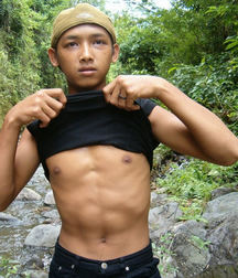Boy Alone 5b16f1338e073.jpg