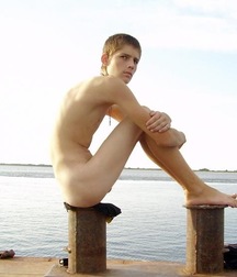 Boys & Boys  5b2d53da0011e.jpg