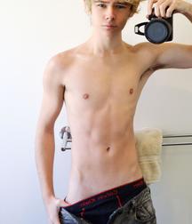 Sebastian 5ae11340ac3d0.jpg