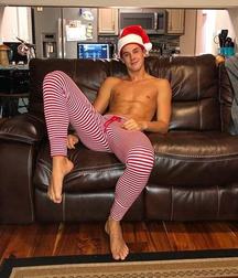 Xmas Boys 3  5e03d9836662f.jpg