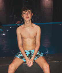 Twinks shirtless gay tube 5f26f779d1a1e.jpg