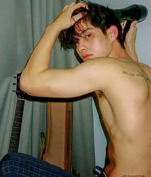 Hot guys twink tube sporty 610b2198d3f83.jpg