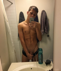 Cute & sexy guys 5b9b2e1a1ff05.png