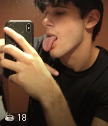 My Fav Boys (*some local Grindr tricks) 5dd925906f5cd.jpeg