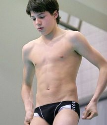 HOT BOYS 58a13f5ad85dd.jpg
