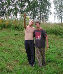 Mike18 and Viktor in Nature 5a91bf9a13ef5.jpg