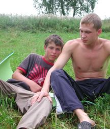 Mike18 and Viktor in Nature 5a91bfbb37fba.jpg