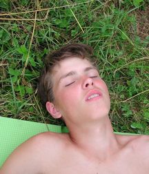 Mike18 and Viktor in Nature 5a91c12f599ea.jpg