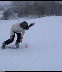 Klark and Nazar : Interesting Ski Holiday Encounter 5ac43513b4eba.jpg