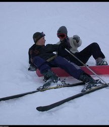 Klark and Nazar : Interesting Ski Holiday Encounter 5ac4351c52989.jpg