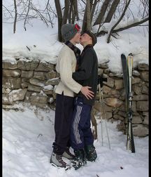 Klark and Nazar : Interesting Ski Holiday Encounter 5ac435623dd2c.jpg