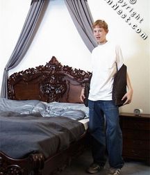 Duncan in Bed (Full Set, I Think) 5b453948e79d7.jpg