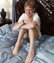 Duncan in Bed (Full Set, I Think) 5b4539a9a6382.jpg