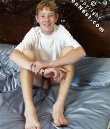 Duncan in Bed (Full Set, I Think) 5b4539c98eb42.jpg