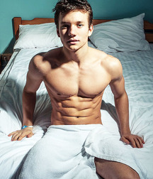 The Boy Next Door 04 55da66781c4c7.jpg