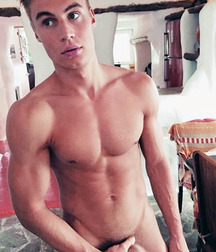 The Boy Next Door 04 55da66a2bd055.jpg