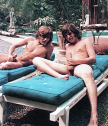 Hard Hard Hardons 128 55e3a6853a1ec.jpg