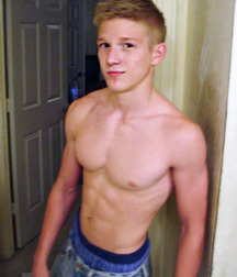 The Boy Next Door 10 56020a97067b6.jpg