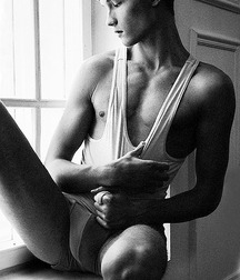 The Boy Next Door 12 561b6d0de6b93.jpg