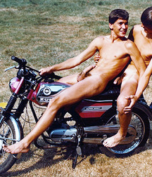 Buddies 01 56ab1635372c6.jpg