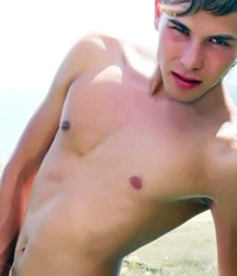 The Boy Next Door 40 57ac21c861fc8.jpg