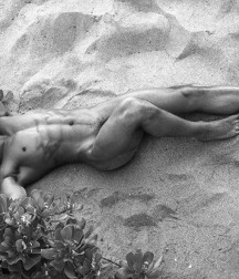 B/W Boys 28