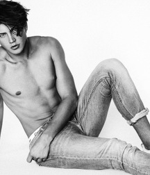 B&W Boys 48 5c162cc83f99e.jpg