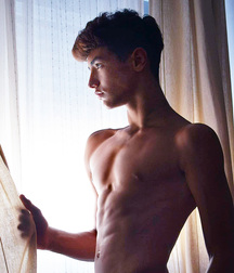 Erotica 609 5cf23369156e4.jpg