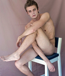 Posture 02 5dc52f694c855.jpg