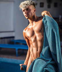Towel Boys 01 5ecccb92bcf1a.jpg