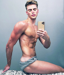 Lucas Dell 01 5fb3448718dfc.jpg