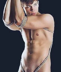 Erotica 622  5fc1c02295120.jpg