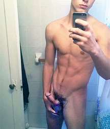 Selfies 06 5fdad5914dd42.jpg