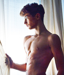 The Boy Next Door 90 600e6cbc597ff.jpg