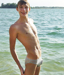 The Boy Next Door 90 600e6cce49e3a.jpg