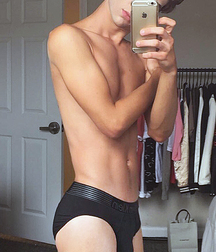 Selfie-absorbed 60359c8e224f3.jpg