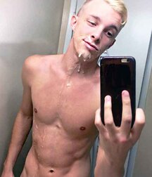 Selfies 10 61a2d65750bb4.jpg