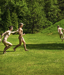 Far and Near 03 61d25c1fb6d4b.jpg