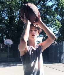 Boys with Balls 21 6265860c59c1f.jpg