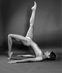 April (B&W) 626d6594a6116.jpg