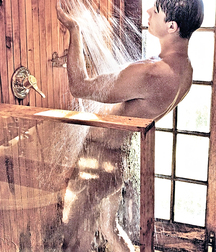Wet Dreams 01 6281aa999617f.jpg