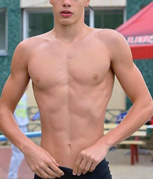 Killer Bods 02 62b2b1a88fe5b.jpg