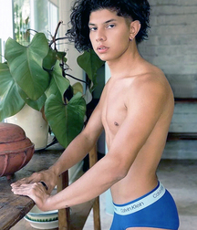 The Boy Next Door 94 62f9e54713a50.jpg