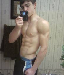 Boys I WOULDN'T say NO to  5ddcfc8c73e84.jpg