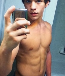 Boys I WOULDN'T say NO to  5ddcfc8dcffd8.jpg