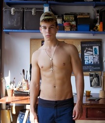 Boys I WOULDN'T say NO to  5ddcfc9f2e396.jpg