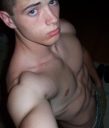 Boys I WOULDN'T say NO to  5ddcfca969b77.jpg